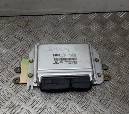 KIA Sorento Engine control unit/module 0281011579 391004A810