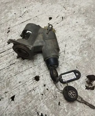 Volkswagen PASSAT B4 Ignition lock 357905851 VWLK101