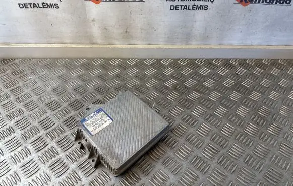 Mercedes-Benz E W210 Engine control unit/module ECU A0165457632