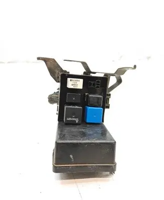 Mitsubishi Pajero Fuse box set MR482591