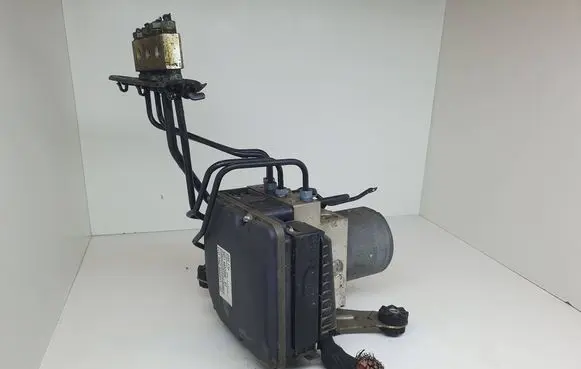 BMW 5 F10 F11 ABS Pump 6852808 6852811