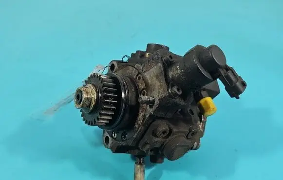 Opel Vivaro Fuel injection high pressure pump 0445010170 IMPRK1596792