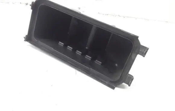 Toyota Yaris Air filter box cover 1770533050