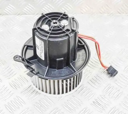 Mercedes-Benz E A207 Heater fan/blower V7825001