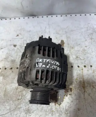 Skoda Octavia Mk2 (1Z) Generator/alternator 06F903023C