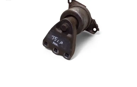 Volkswagen Transporter - Caravelle T5 Engine mount bracket
