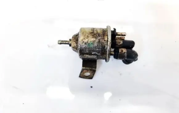 Audi 100 S4 C4 Valve vacuum 034906283