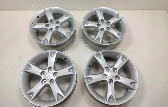 Mitsubishi Outlander R17 alloy rim 