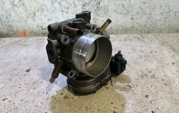 Skoda Octavia Mk1 (1U) Throttle valve 06A133062D
