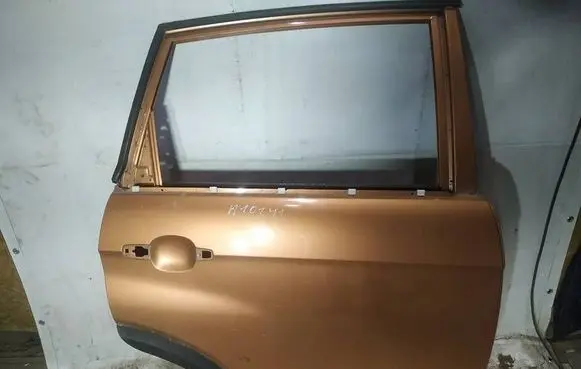 Chevrolet Captiva Rear door oranzines