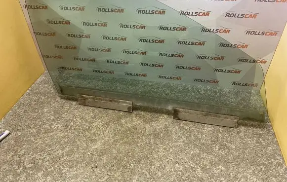 Volvo S60 Front door window glass four-door 43R001105
