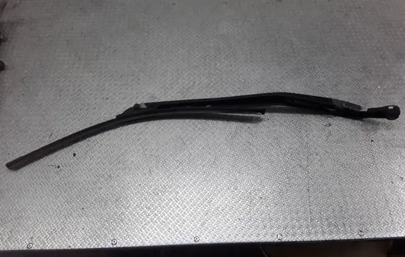 Audi A4 S4 B6 8E 8H Windshield/front glass wiper blade 8E1955408A