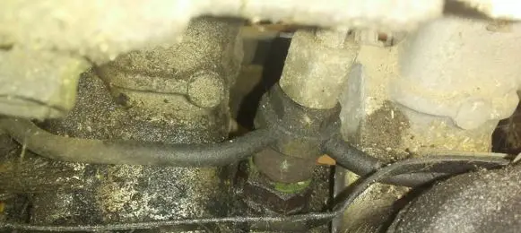 Opel Combo B Fuel injector 881090