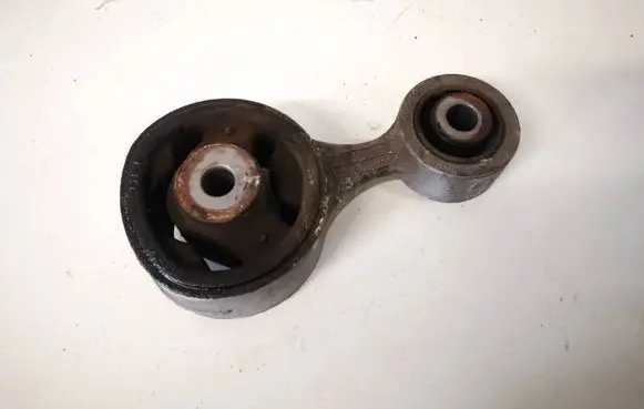 Honda CR-V Engine mount bracket 089007