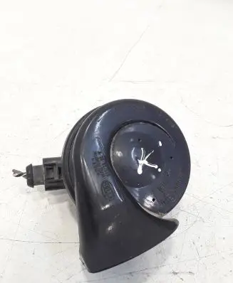Volkswagen PASSAT B6 Horn signal 28657625