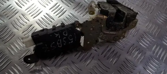 Subaru Legacy Front door lock