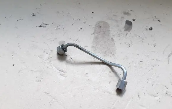 Chevrolet Captiva Fuel injector supply line/pipe NOCODE