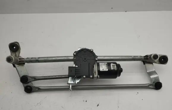 Audi A1 Front wiper linkage and motor 82C955119B