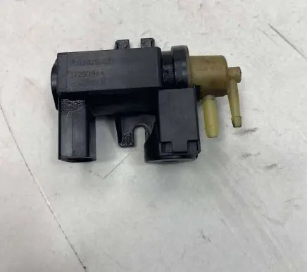 Volvo V60 Turbo solenoid valve 31293964 70232502 11T007