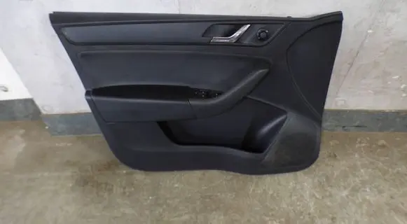 Skoda Rapid (NH) Front door card panel trim CART5JB867013D 5JB867013D 10122013