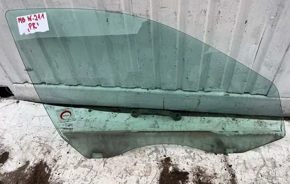 Mercedes-Benz E W211 Front door window glass four-door 43R001025 DOT27M24100AS2