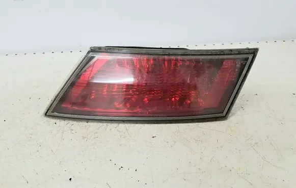 Tailgate rear/tail lights