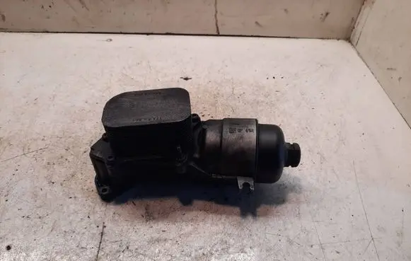 Mazda 3 I Oil filter mounting bracket 9651813980