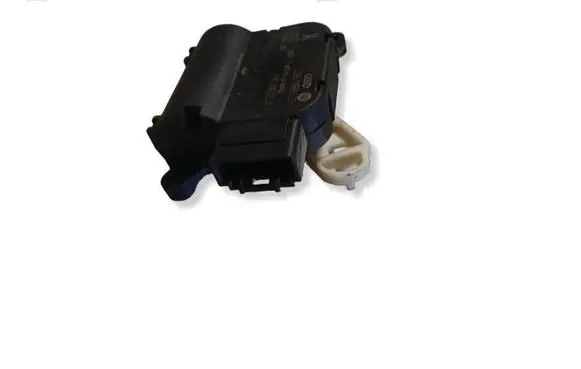Volkswagen Golf Plus Air flap motor/actuator 0132801363 CZ1168802872