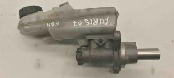 Toyota Auris 150 Master brake cylinder 0204255239