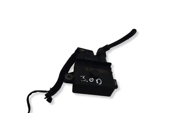 BMW 3 E90 E91 Glow plug pre-heat relay 8591724