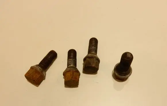 BMW 5 E60 E61 Nuts/bolts 36136781150 6781150 50135