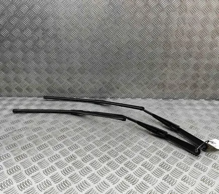 Iveco Daily 6th gen Windshield/front glass wiper blade 5801662717 5801607102