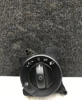 Mercedes-Benz Sprinter W906 Light switch HVW9065450504 81263