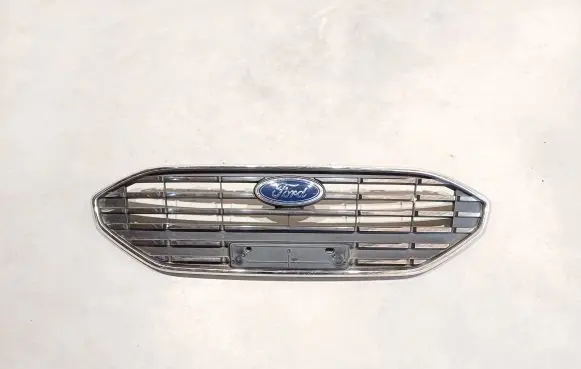 Ford Focus Front grill NX7B8200A
