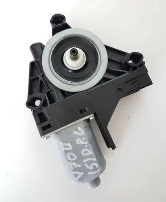 Volvo V70 Rear door window regulator motor 966265102