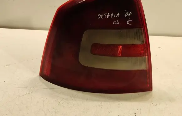 Skoda Octavia Mk2 (1Z) Rear/tail lights 1Z5945111A