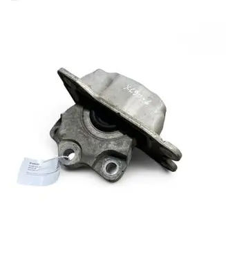 Volvo XC90 Engine mount bracket 31480549