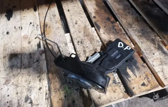 Mazda 6 Front door lock