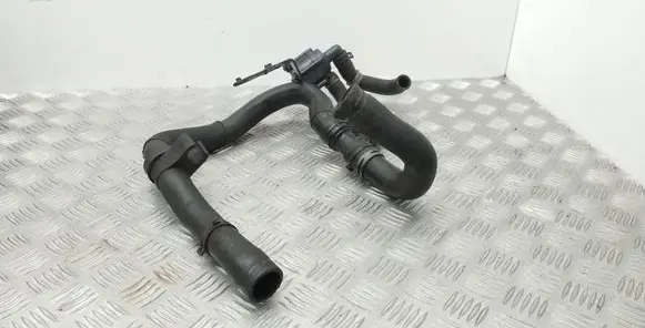 Volkswagen Tiguan Engine coolant pipe/hose 5N0122051AR