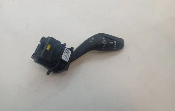 Ford Fusion II Wiper control stalk DG9T17A553AEW 130926A 13209701F