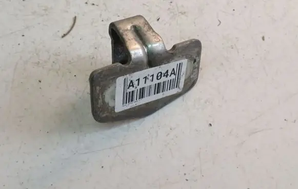Opel Astra H Front door lock loop/hook striker 