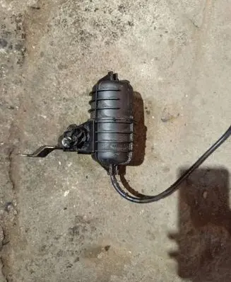 Vacuum air tank