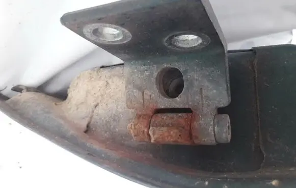 Citroen Xsara Front door upper hinge