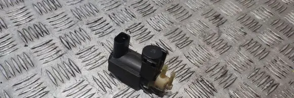Volvo S90, V90 Turbo solenoid valve 31339808