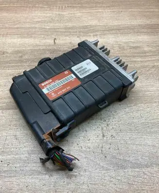 Audi 80 90 S2 B4 Engine control unit/module ECU 443907311 0261200251 USED