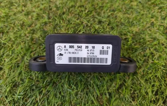 ESP acceleration yaw rate sensor