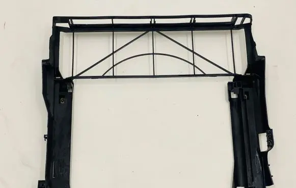 BMW X5 E53 Radiator mount bracket 1439105