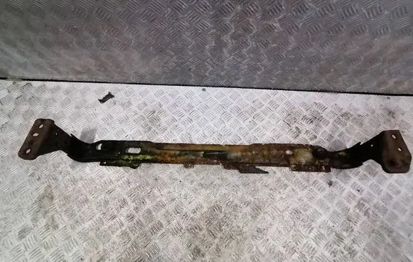 Ford Focus Bottom radiator support slam panel 