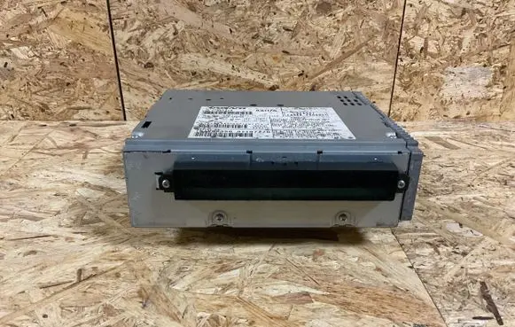 Volvo V50 Radio/CD/DVD/GPS head unit 31285448 91197270 31285535