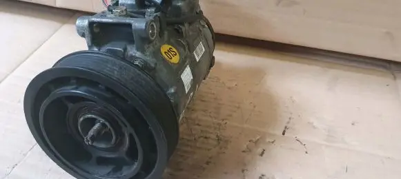 Audi A6 S6 C6 4F Air conditioning (A/C) compressor (pump) 4F0260805H